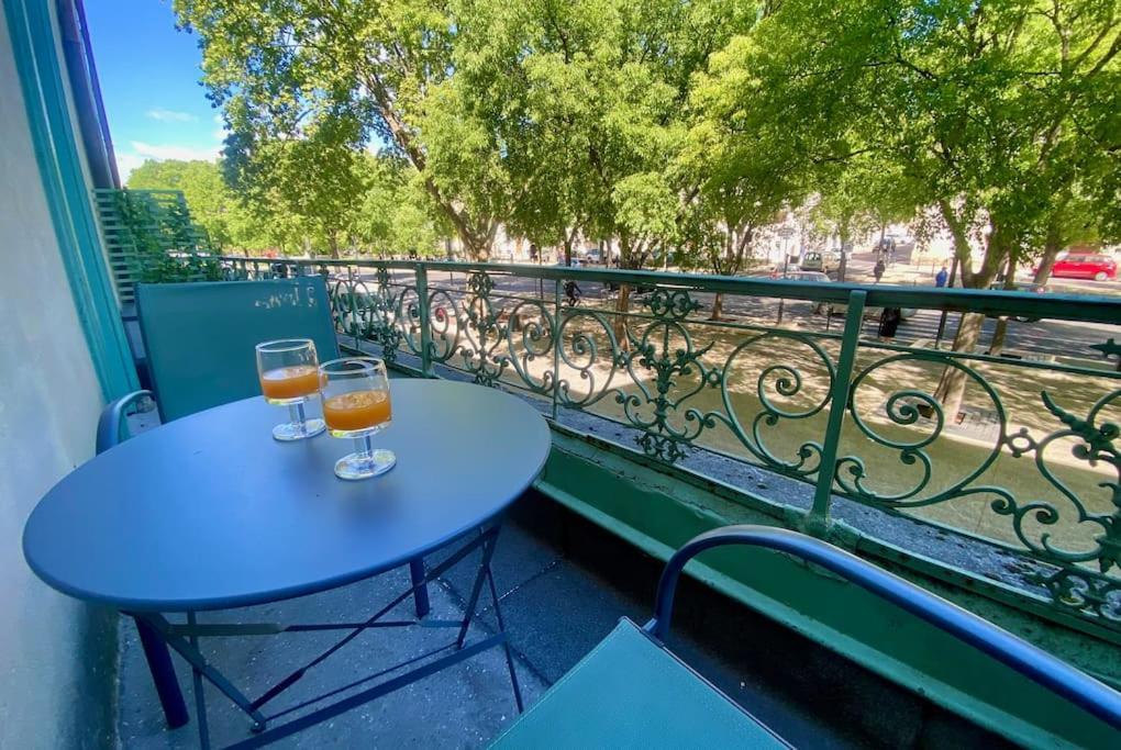 L'Historien - Avec Balcon Coeur De Nimes Apartment Exterior photo